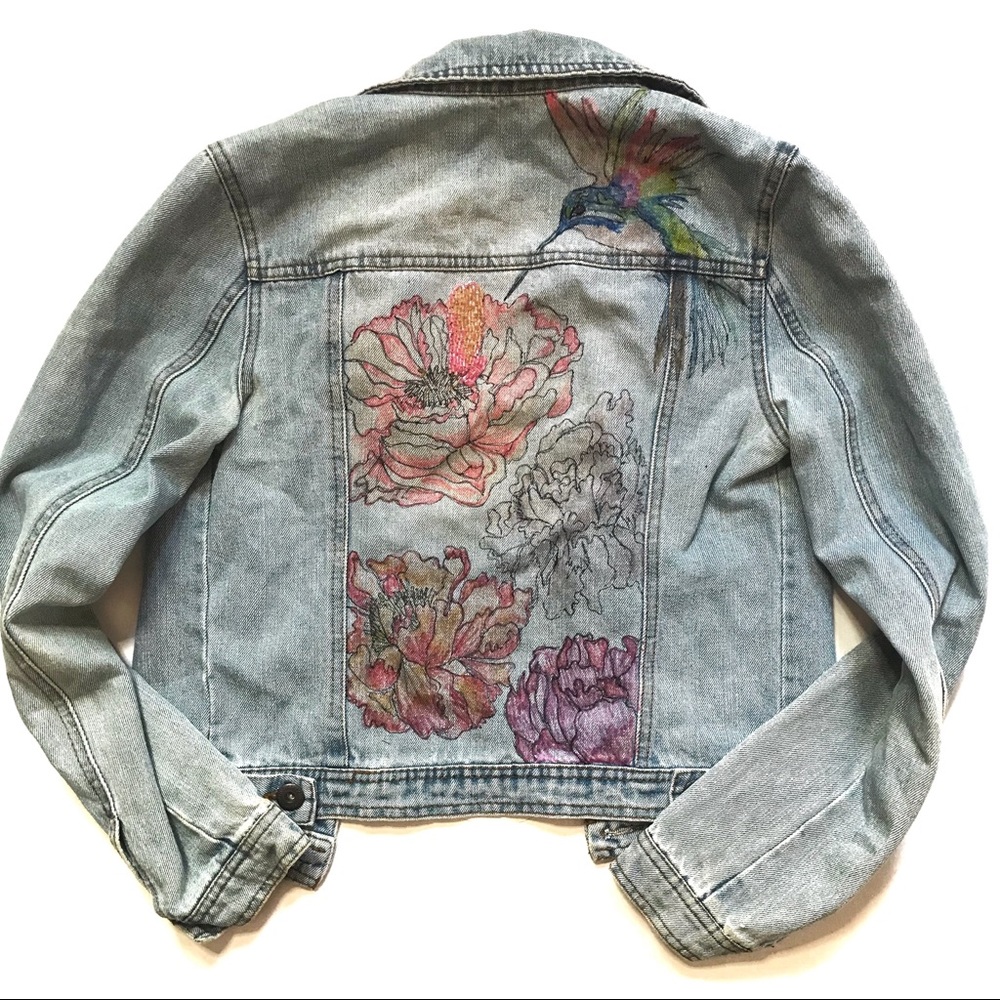 Highway Jeans Light Blue Denim Jacket with Multicolor Floral & Hummingbird Art